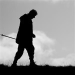 Nordic walking man (in zwart wit)